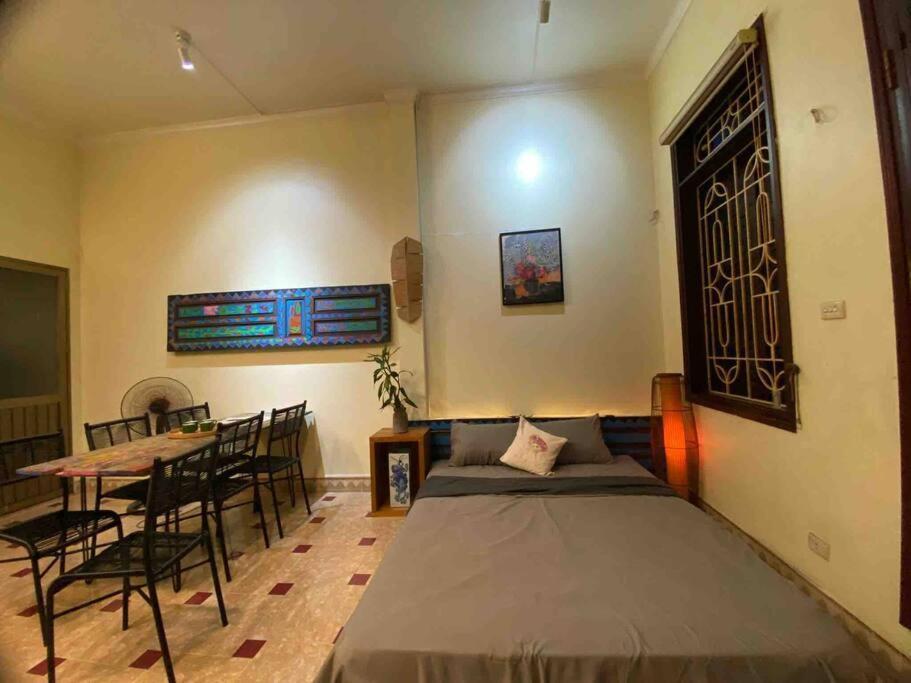 Privatehouse'sartistbrkitchenbalconyoldquarter Hanoi